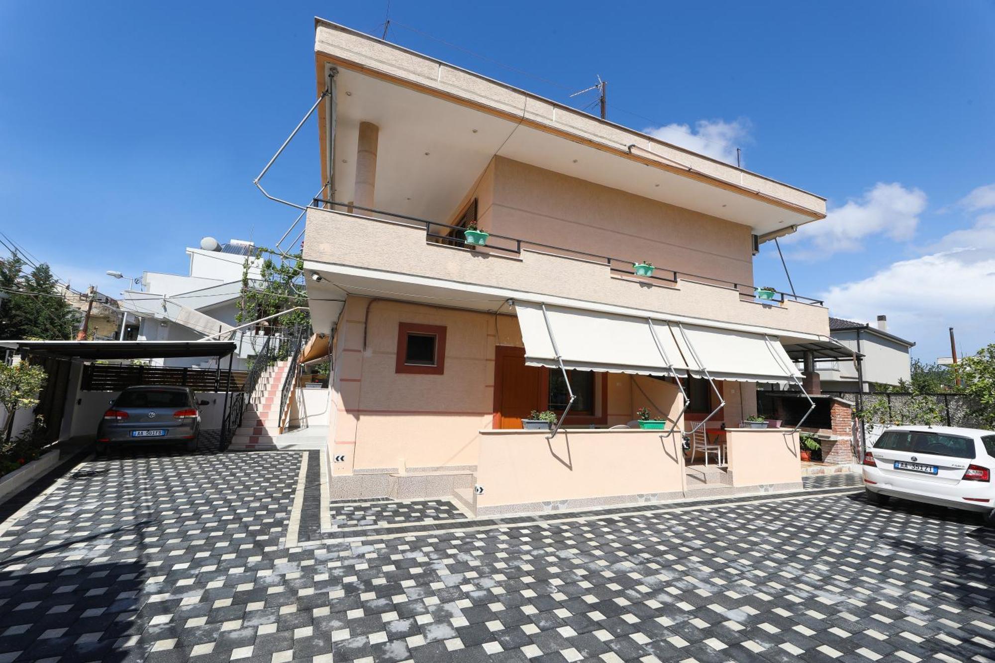 Vila Feliz - Premium Rooms With Free Private Parking Vlorë Exterior foto